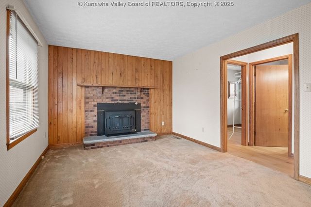 128 Woodbridge Drive, Charleston, WV 25311