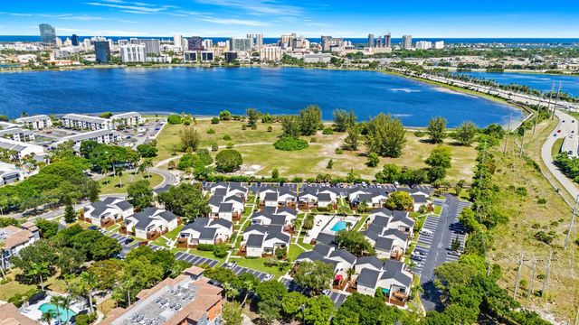 633 Executive Center Drive L202, West Palm Beach, FL 33401