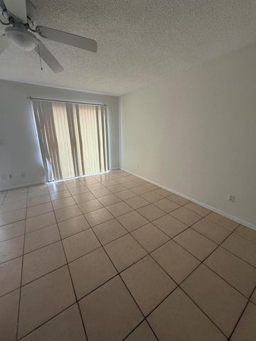 633 Executive Center Drive L202, West Palm Beach, FL 33401