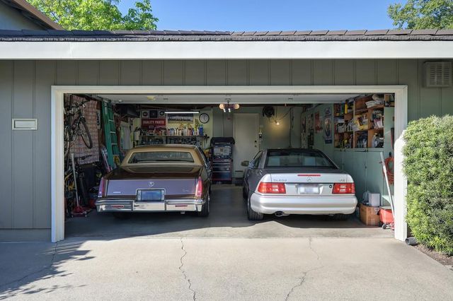 49 Saratoga Cir, Sacramento, CA 95864