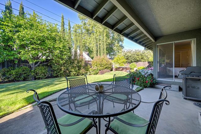 49 Saratoga Cir, Sacramento, CA 95864