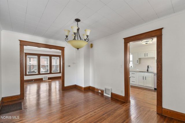 833 Kingston Avenue, Toledo, OH 43605