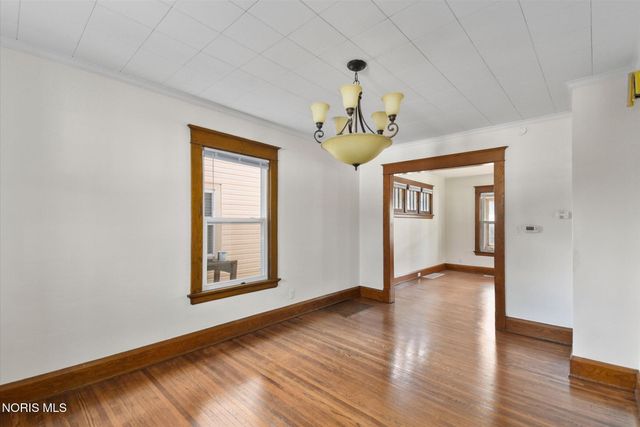 833 Kingston Avenue, Toledo, OH 43605