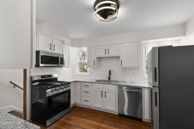 833 Kingston Avenue, Toledo, OH 43605