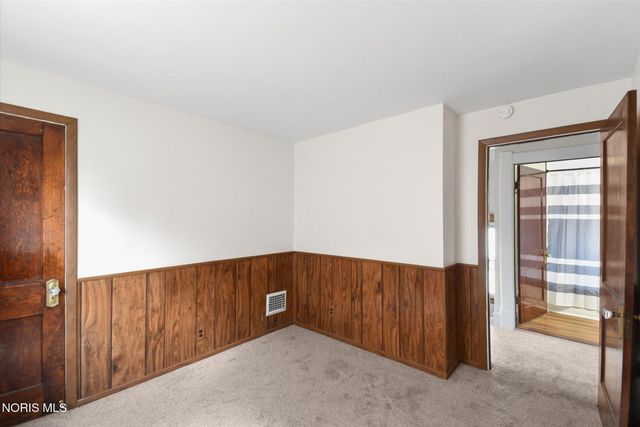 833 Kingston Avenue, Toledo, OH 43605