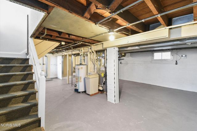 833 Kingston Avenue, Toledo, OH 43605