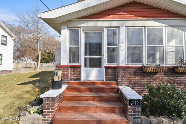 833 Kingston Avenue, Toledo, OH 43605