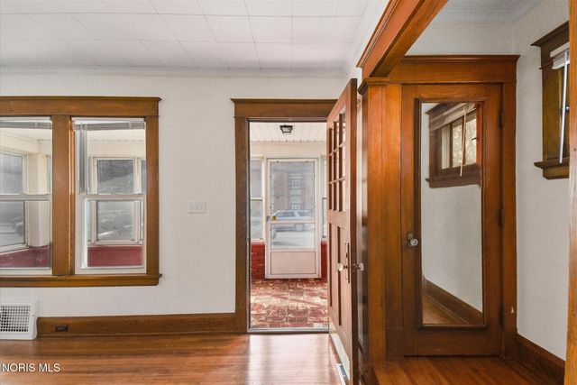 833 Kingston Avenue, Toledo, OH 43605