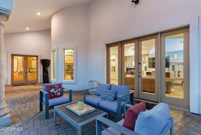 9071 N 53rd Place, Paradise Valley, AZ 85253