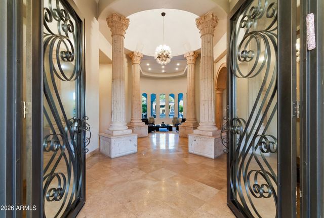 9071 N 53rd Place, Paradise Valley, AZ 85253