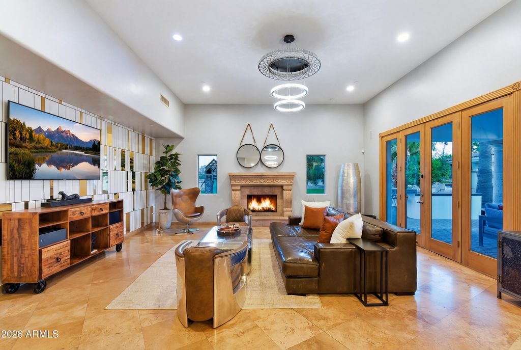 Image 16 of property listing at 9071 N 53rd Place, Paradise Valley, AZ 85253