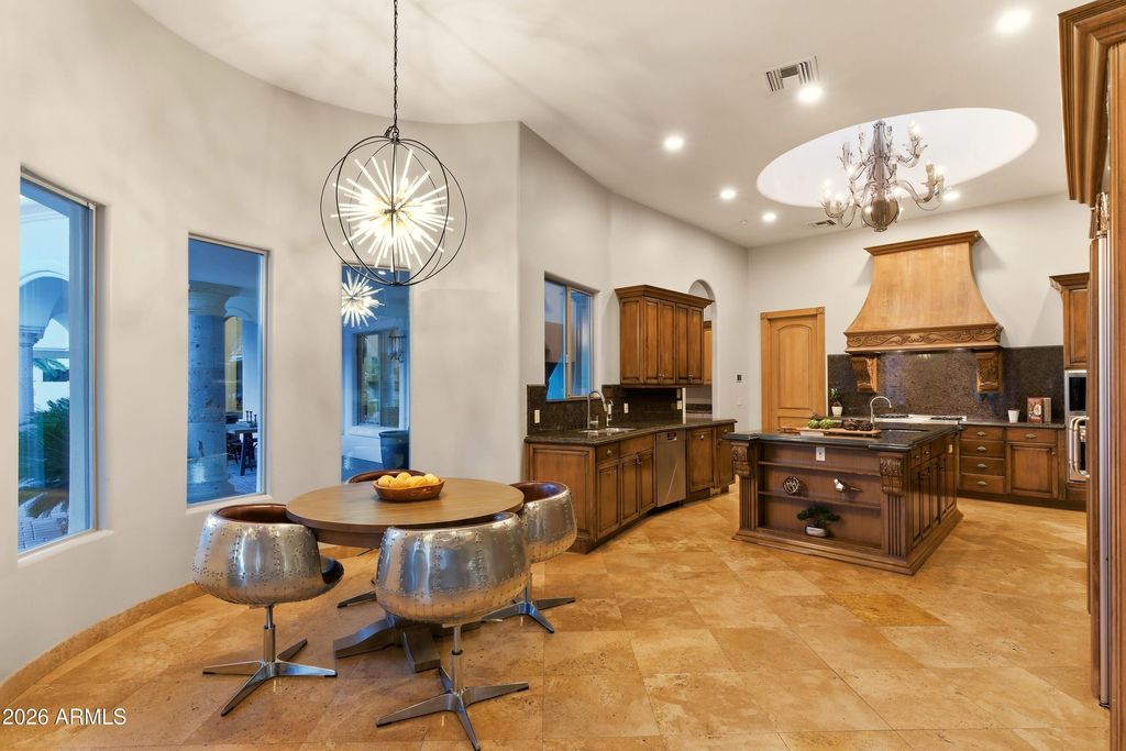 Image 18 of property listing at 9071 N 53rd Place, Paradise Valley, AZ 85253