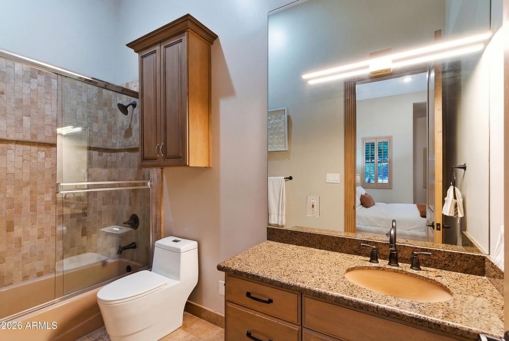 Image 29 of property listing at 9071 N 53rd Place, Paradise Valley, AZ 85253