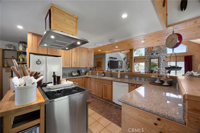 2104 St. Bernard Drive, Pine Mountain Club, CA 93222