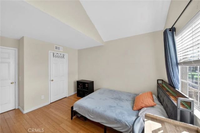 1215 N San Gabriel 309, Azusa, CA 91702