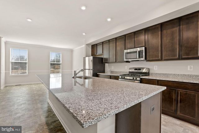 3970 SHIRE MEADOW LN, Triangle, VA 22172