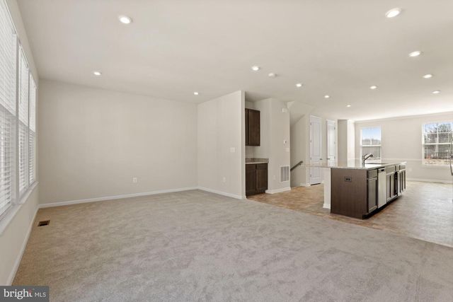 3970 SHIRE MEADOW LN, Triangle, VA 22172