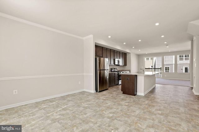 3970 SHIRE MEADOW LN, Triangle, VA 22172