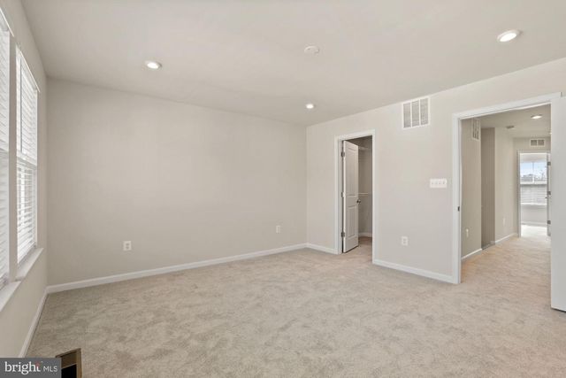 3970 SHIRE MEADOW LN, Triangle, VA 22172