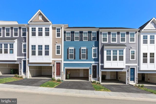 3970 SHIRE MEADOW LN, Triangle, VA 22172