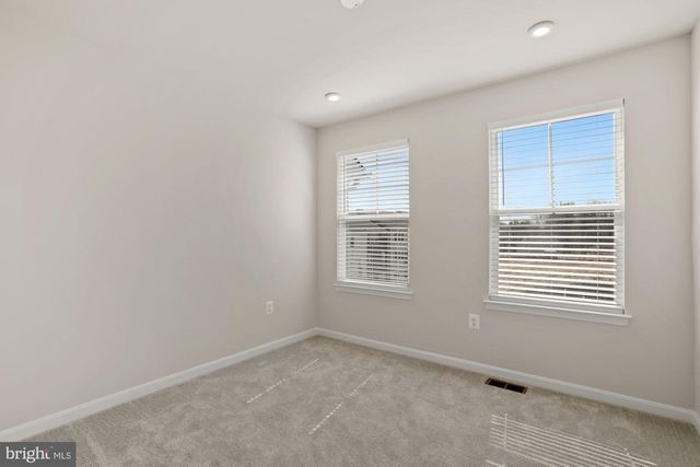 3970 SHIRE MEADOW LN, Triangle, VA 22172