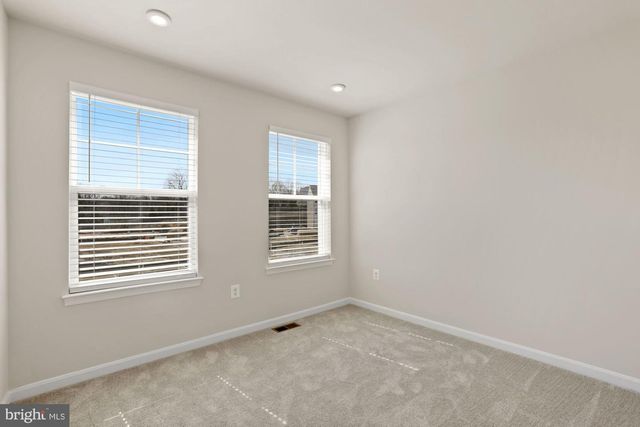 3970 SHIRE MEADOW LN, Triangle, VA 22172