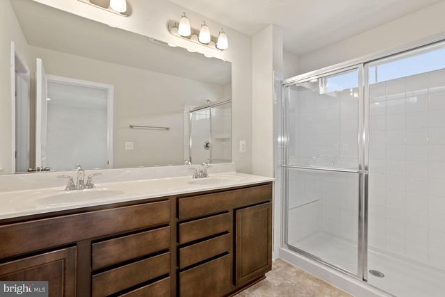 3970 SHIRE MEADOW LN, Triangle, VA 22172