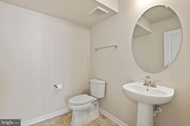 3970 SHIRE MEADOW LN, Triangle, VA 22172