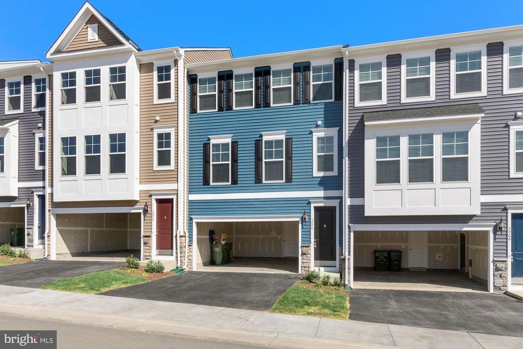 3970 SHIRE MEADOW LN, Triangle, VA 22172