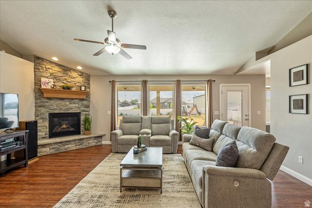 4364 N ROSE SPRINGS RD, Erda, UT 84074