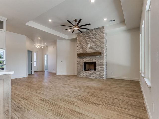 516 S Freedom Drive, Mustang, OK 73064