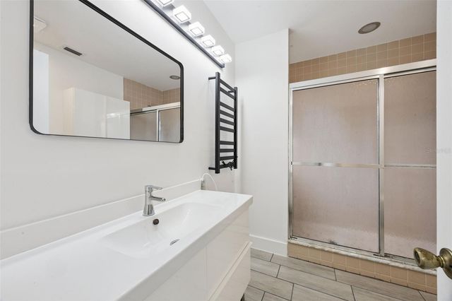 204 W BUCHANON AVENUE, Orlando, FL 32809