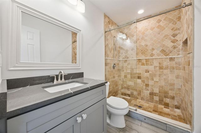 204 W BUCHANON AVENUE, Orlando, FL 32809