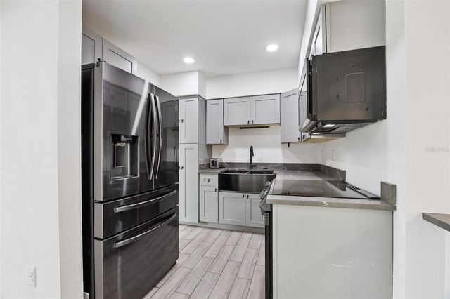 204 W BUCHANON AVENUE, Orlando, FL 32809