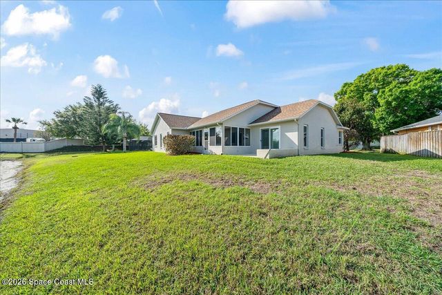 3112 Lago Vista Drive, Melbourne, FL 32940