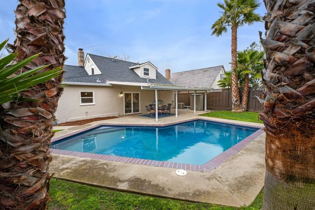 1234 N P St, Livermore, CA 94551