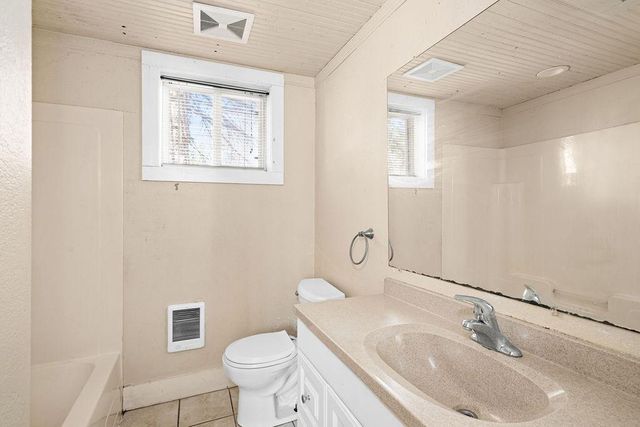 1540 N 7th Avenue E, Duluth, MN 55805