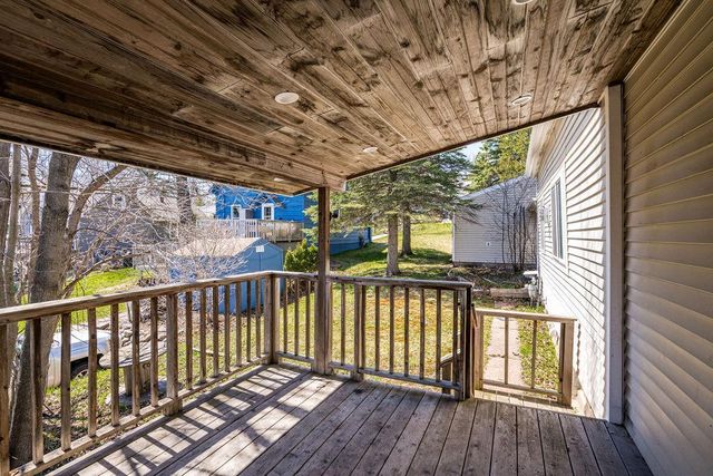 1540 N 7th Avenue E, Duluth, MN 55805