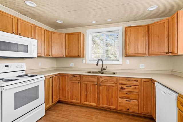 1540 N 7th Avenue E, Duluth, MN 55805