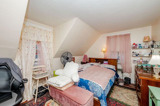 15 Linden Street, Rochester, NH 03867