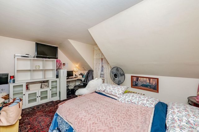 15 Linden Street, Rochester, NH 03867