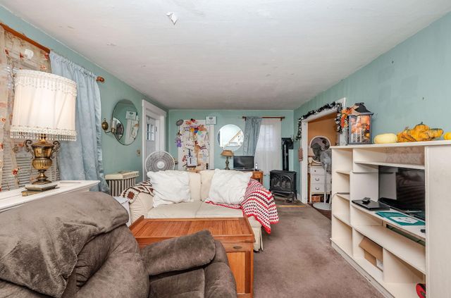 15 Linden Street, Rochester, NH 03867