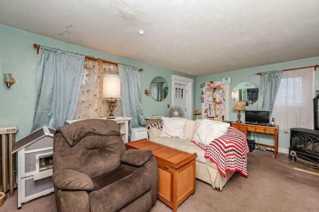 15 Linden Street, Rochester, NH 03867