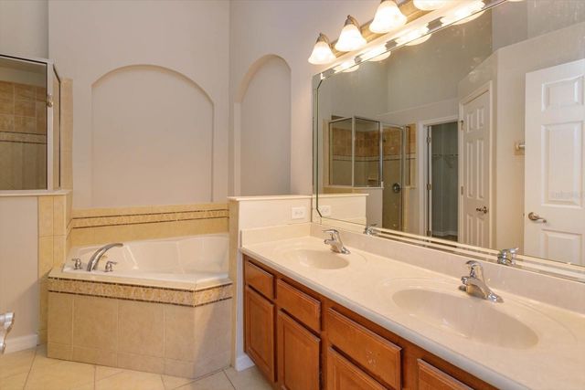 2415 SABASTIAN STREET, Mount Dora, FL 32757