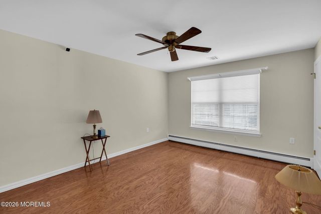 10 Bolton Court, Toms River, NJ 08757