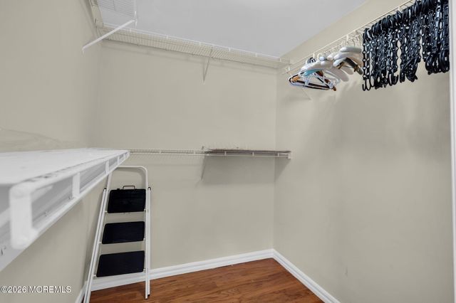 10 Bolton Court, Toms River, NJ 08757