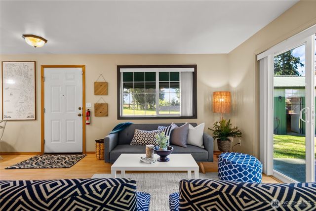 1529 150th Place NW, Marysville, WA 98271