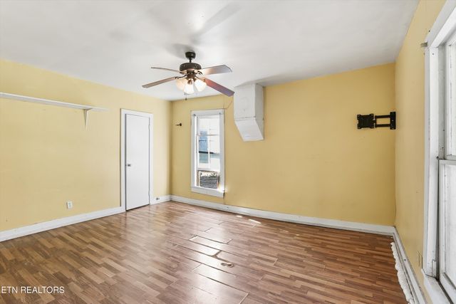 1816 E Brown School Rd, Maryville, TN 37804