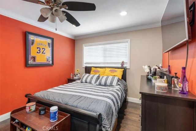 1401 S Joane Way, Santa Ana, CA 92704