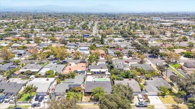 1401 S Joane Way, Santa Ana, CA 92704